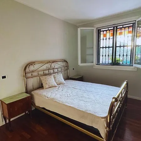 Olivo - With Garden *